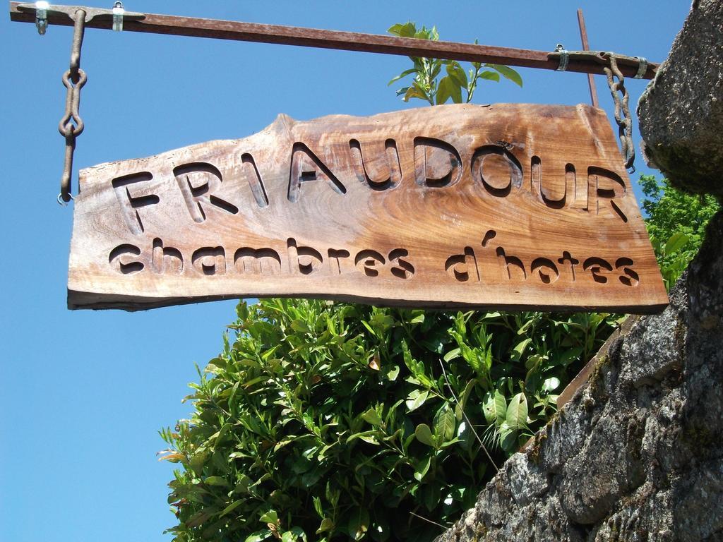 مبيت وإفطار Saint-Pardoux-lʼOrtigier 38 Friaudour الغرفة الصورة